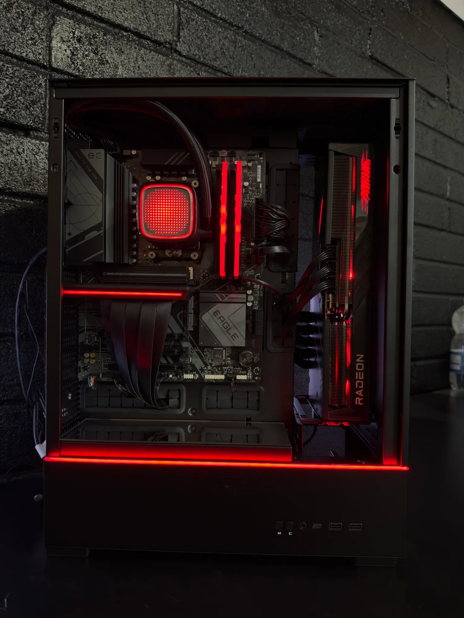 RX 9070 XT Gaming PC – Ryzen 7 7800X3D, photo 4