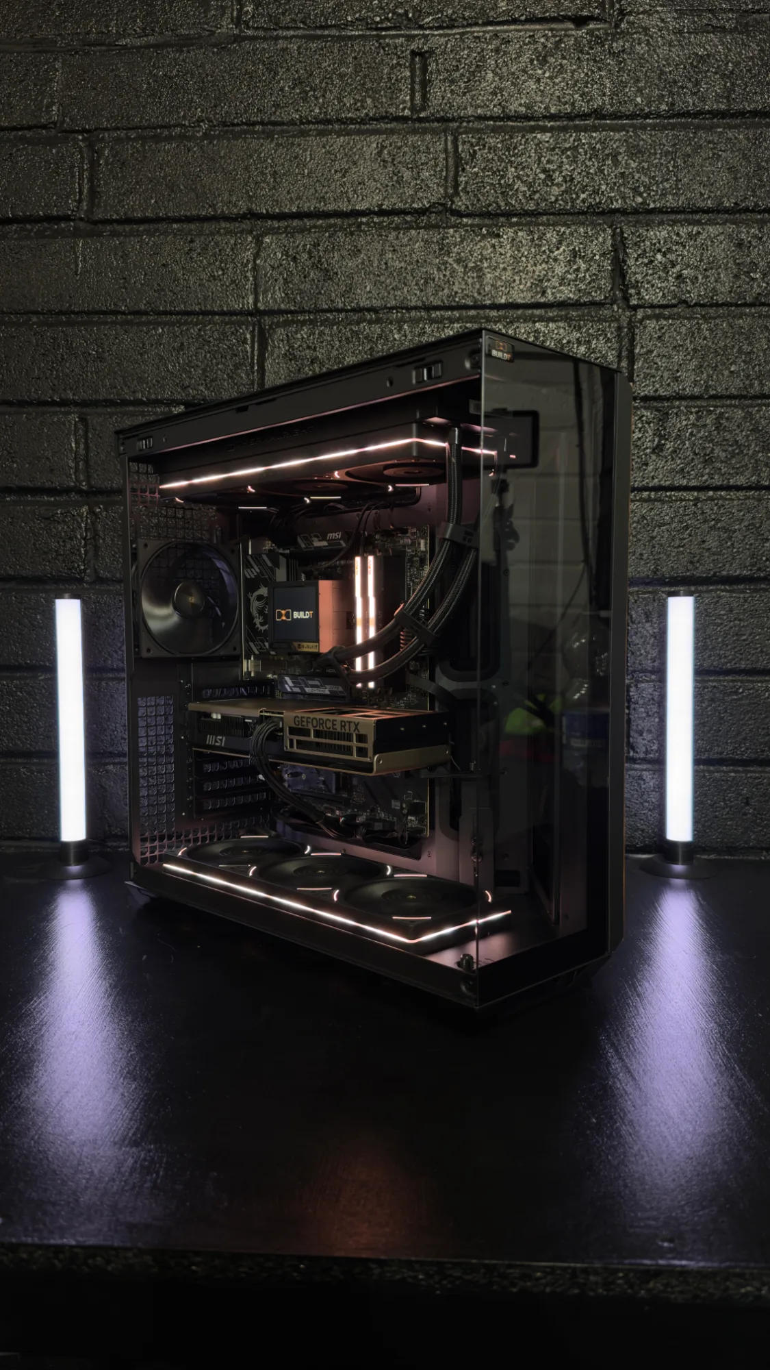 RTX5080-9850X3D-B01 Gold Edition